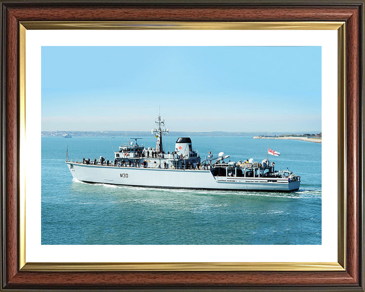 HMS Ledbury (M30) Photo Print - Leaving Portsmouth - Royal Navy Hunt Class Minesweeper Hampshire Prints 10 x 8 Classic Frame Yes