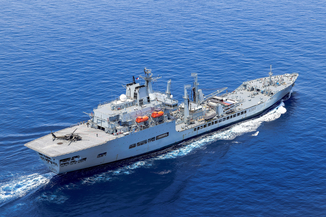 RFA Wave Knight (A389) Photo Print - High Starboard View at Sea - Royal Fleet Auxiliary Wave Class Tanker Hampshire Prints 6 x 4 No Frame No