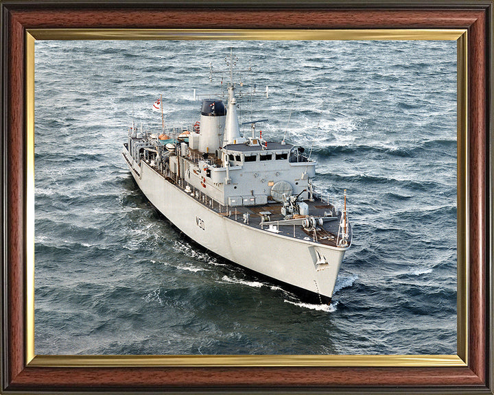 HMS Ledbury (M30) Photo Print - At Sea - Royal Navy Hunt Class Minesweeper Hampshire Prints 10 x 8 Classic Frame No