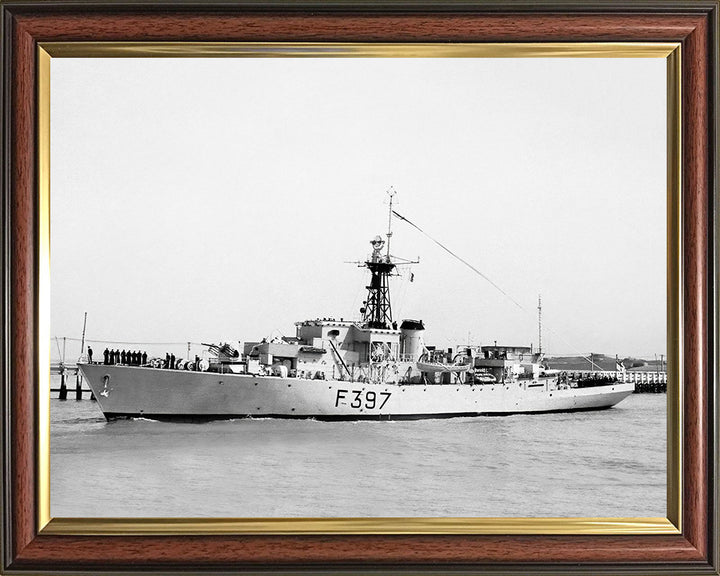 HMS Launceston Castle (F397) (K397) Photo Print - Paying Off - Royal Navy Castle Class Corvette Hampshire Prints 10 x 8 Classic Frame No