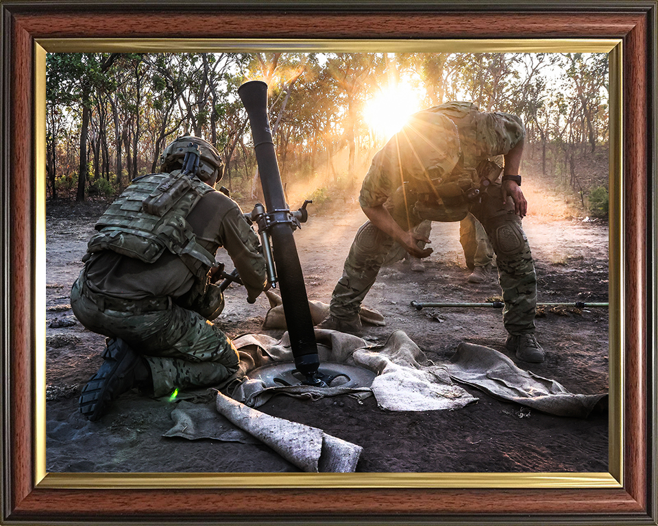 Royal Marine Commandos Mortar Team Photo Print - 40 Commando Hampshire Prints 10 x 8 Classic Frame No