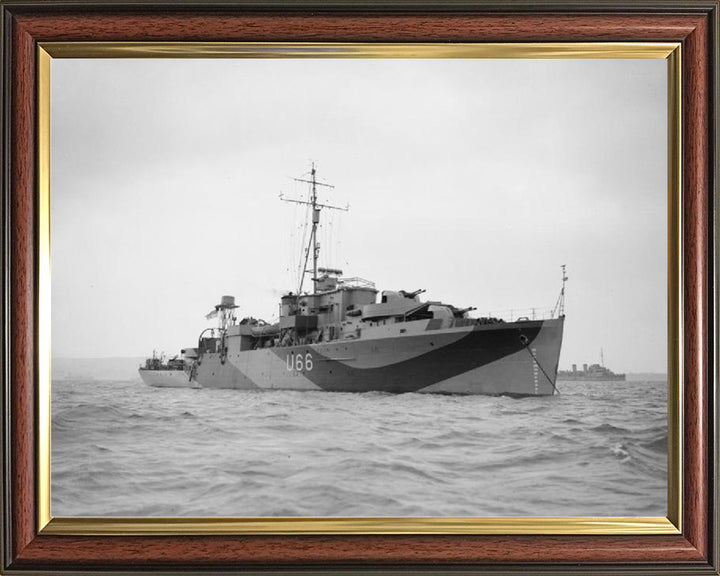 HMS Starling (U66) Photo Print - Starboard View - Royal Navy Black Swan Class Sloop Hampshire Prints 10 x 8 Classic Frame No