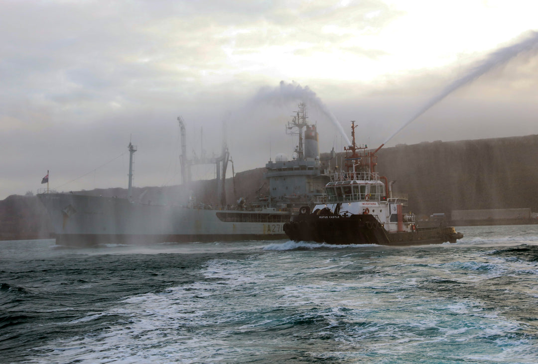 RFA Gold Rover (A271) Photo Print - Homecoming - Royal Fleet Auxiliary Rover Class Tanker Hampshire Prints 6 x 4 No Frame No