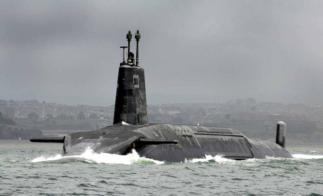 HMS Victorious (S29) Photo Print - Port Side View - Royal Navy Vanguard Class Submarine Hampshire Prints 6 x 4 No Frame No