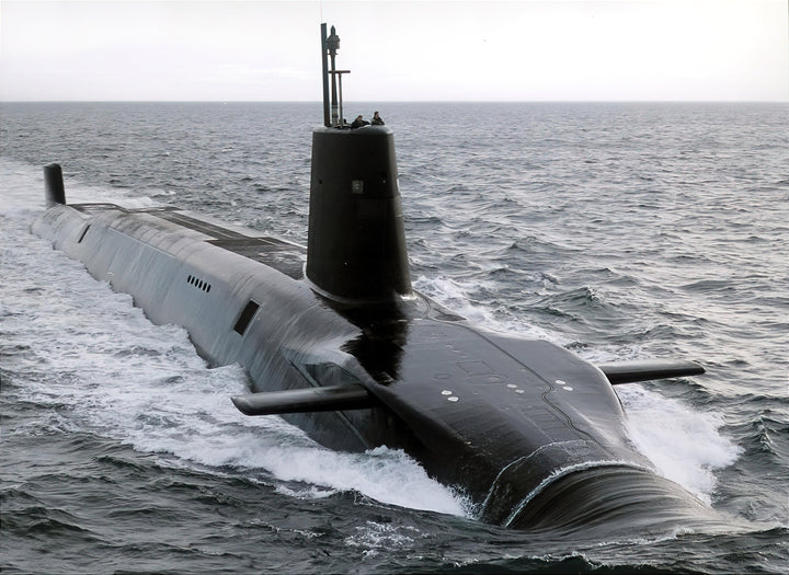 HMS Vanguard (S28) Photo Print - High Starboard Bow View - Royal Navy Vanguard Class Submarine Hampshire Prints 6 x 4 No Frame No