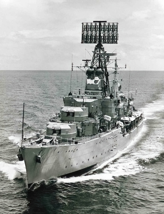 HMS Agincourt (D86) Photo Print - Port Bow View - Royal Navy Battle Class Destroyer Hampshire Prints 6 x 4 No Frame No