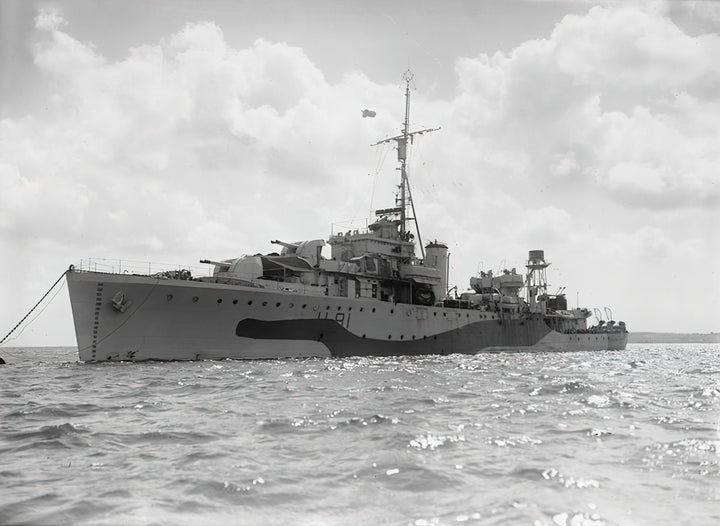 HMS Stork (L81) Photo Print - At Anchor - Royal Navy Bittern Class Sloop Hampshire Prints 6 x 4 No Frame No