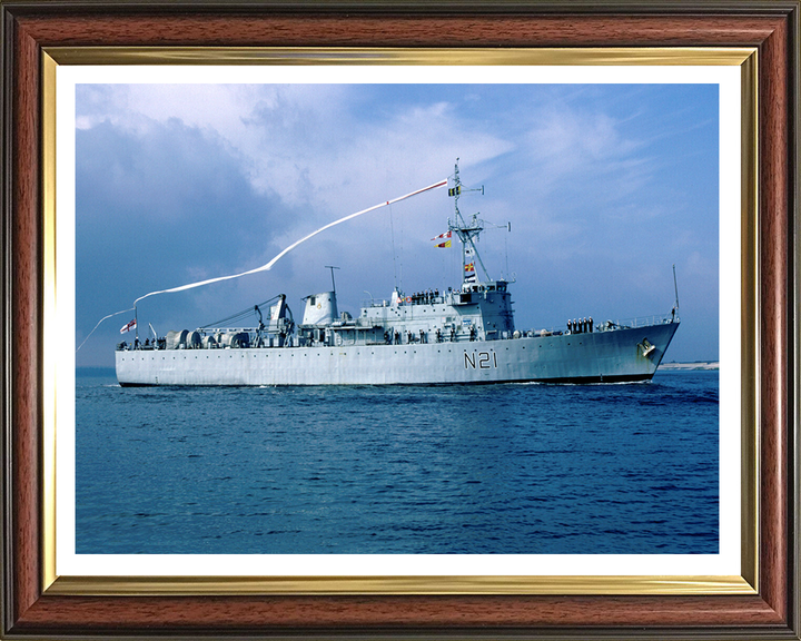 HMS Abdiel (N21) Photo Print - Starboard View - Royal Navy Abdiel Class Minelayer Hampshire Prints 10 x 8 Classic Frame Yes