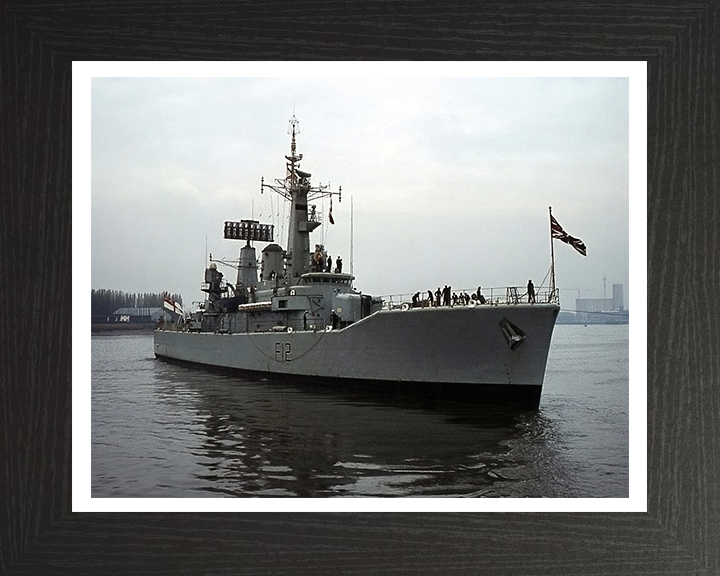 HMS Achilles (F12) Photo Print - Letting Go - Royal Navy Leander Class Frigate Hampshire Prints 10 x 8 Black Frame Yes