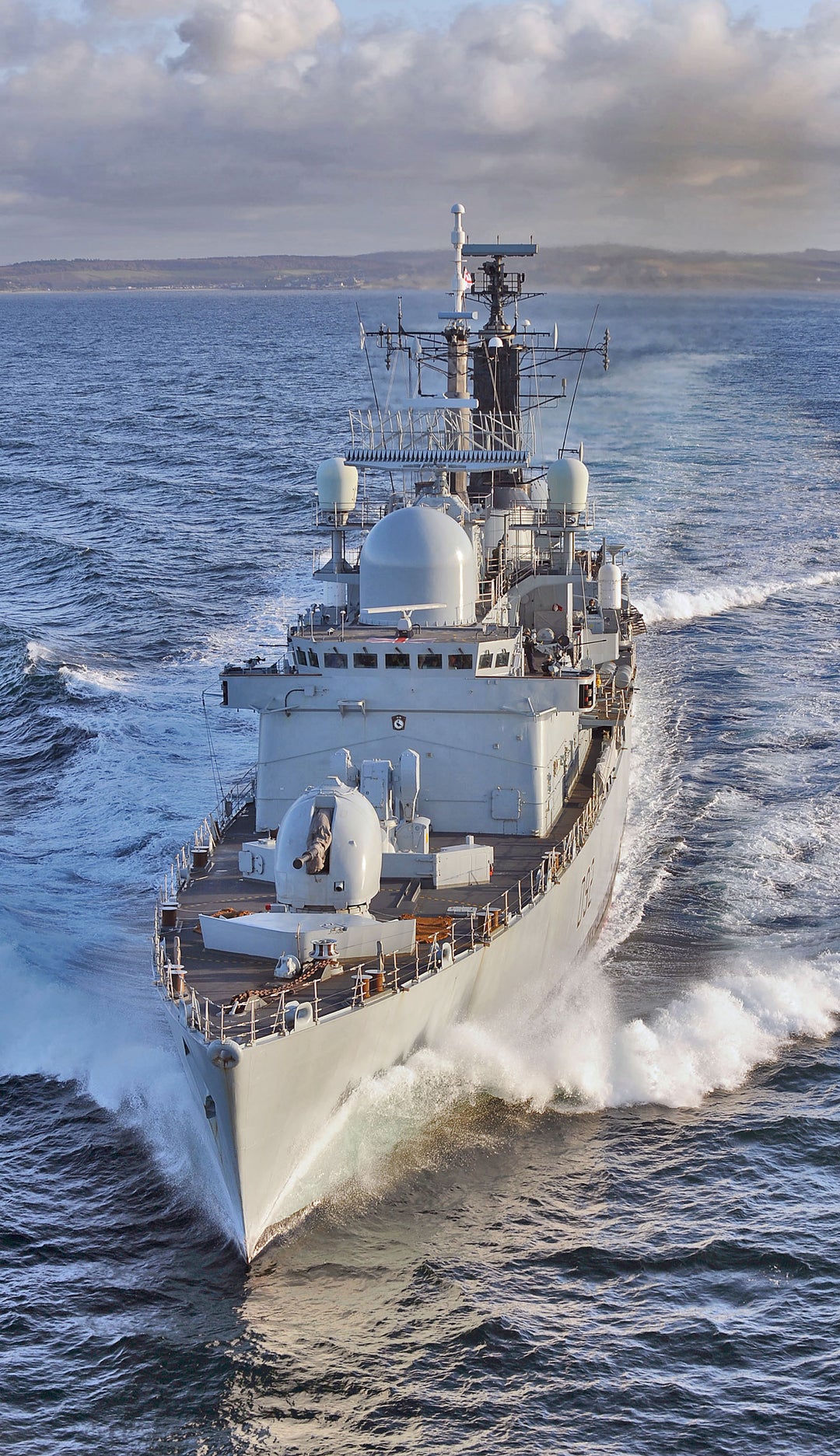 HMS Liverpool (D92) Photo Print - Underway High Bow View - Royal Navy Type 42 Destroyer Hampshire Prints 6 x 4 No Frame No
