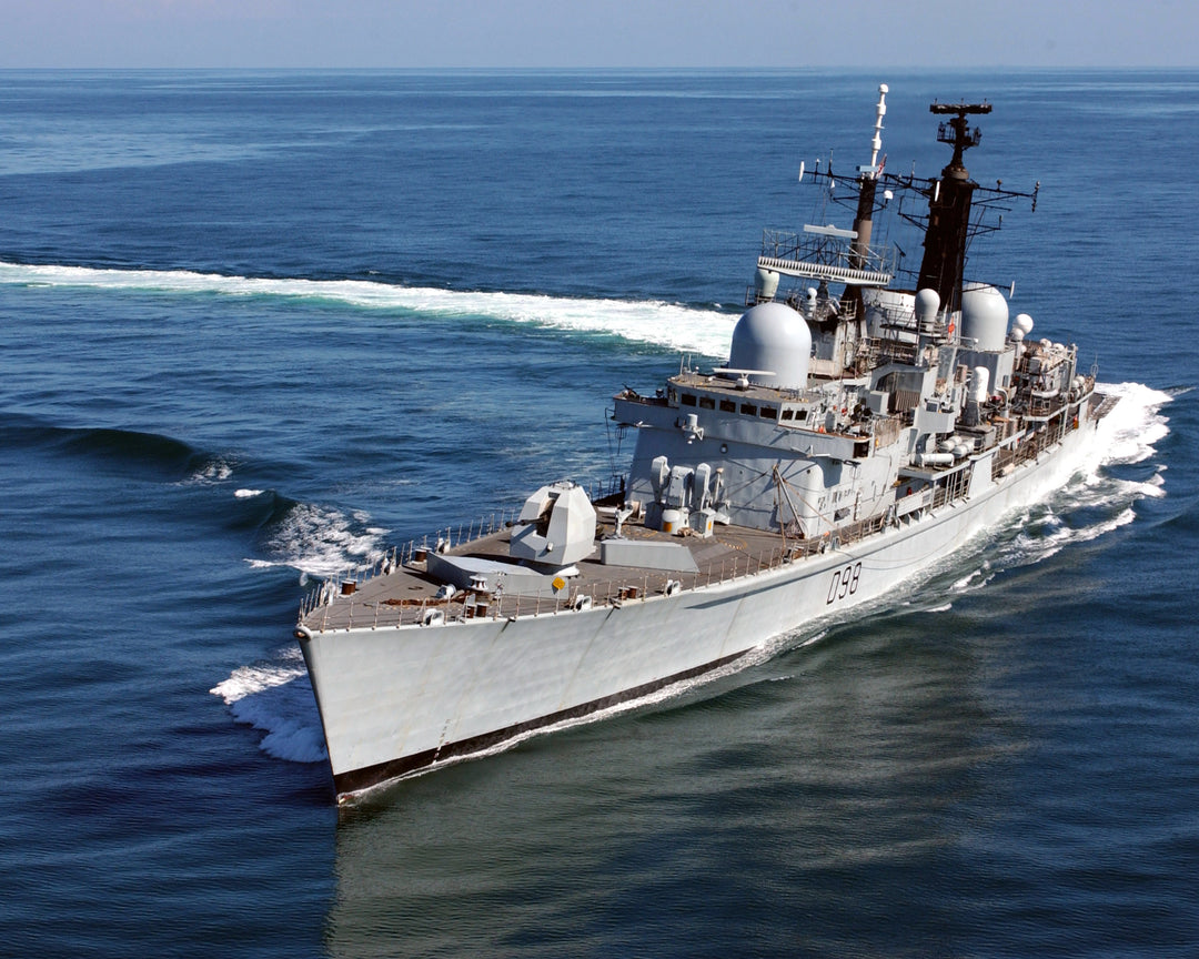 HMS York (D98) Photo Print - Turning to Starboard - Royal Navy Type 42 Destroyer Hampshire Prints 6 x 4 No Frame No
