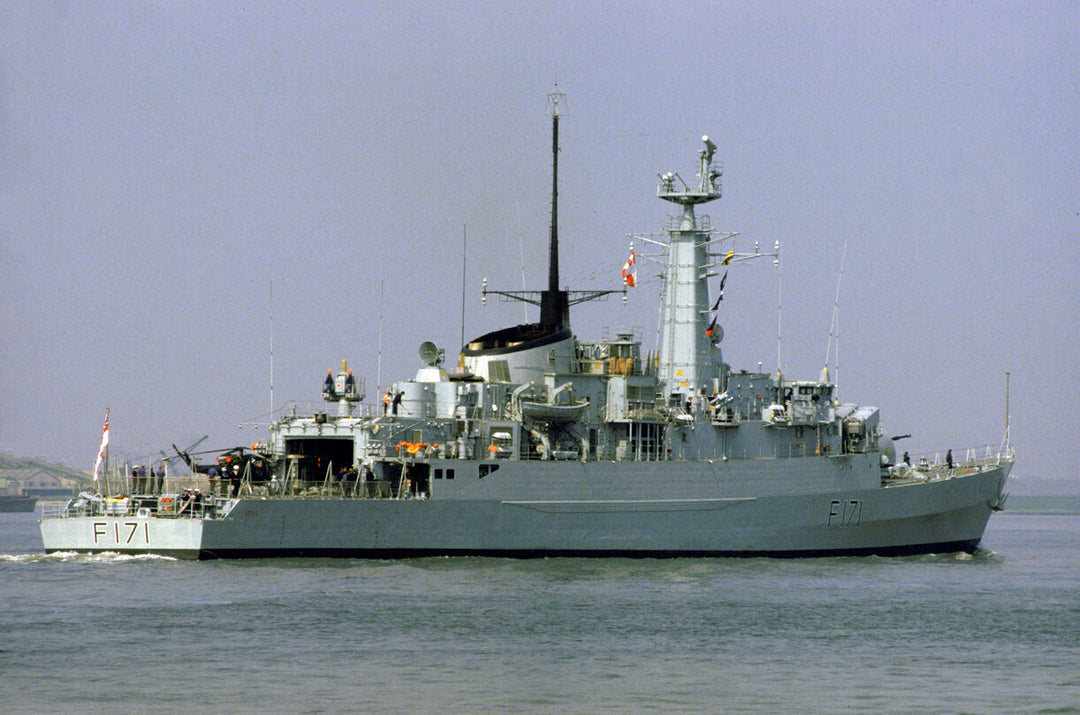 HMS Active (F171) Photo Print - Starboard Quarter View - Royal Navy Type 21 Frigate Hampshire Prints 6 x 4 No Frame No