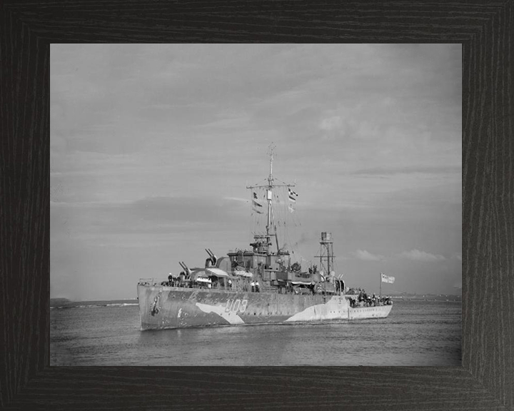 HMS Erne (U03) Photo Print - Port Bow View - Royal Navy Black Swan Class Sloop Hampshire Prints 10 x 8 Black Frame No