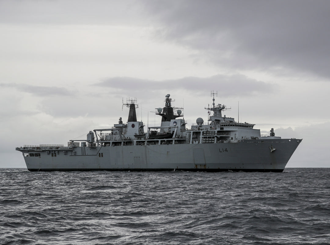 HMS Albion (L14) Photo Print - Starboard Beam View - Royal Navy Albion Class Amphibious Ship Hampshire Prints 6 x 4 No Frame No
