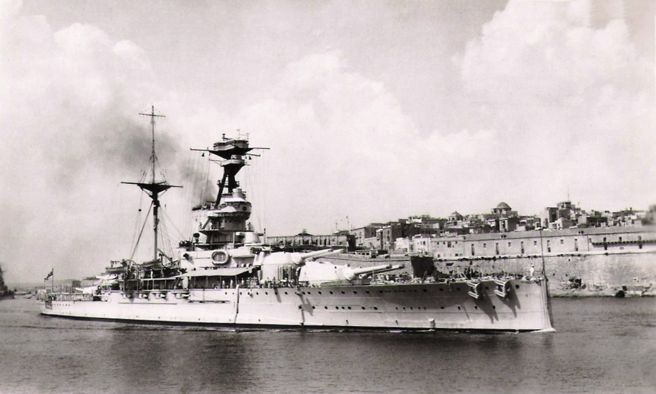 HMS Ramillies (07) Royal Navy Revenge class battleship Photo Print or