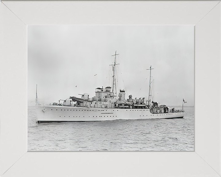 HMS Auckland (L61) Photo Print - Port Side View - Royal Navy Egret Class Sloop Hampshire Prints 10 x 8 White Frame No