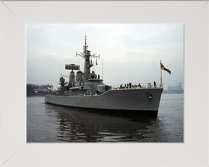 HMS Achilles (F12) Photo Print - Letting Go - Royal Navy Leander Class Frigate Hampshire Prints 10 x 8 White Frame No