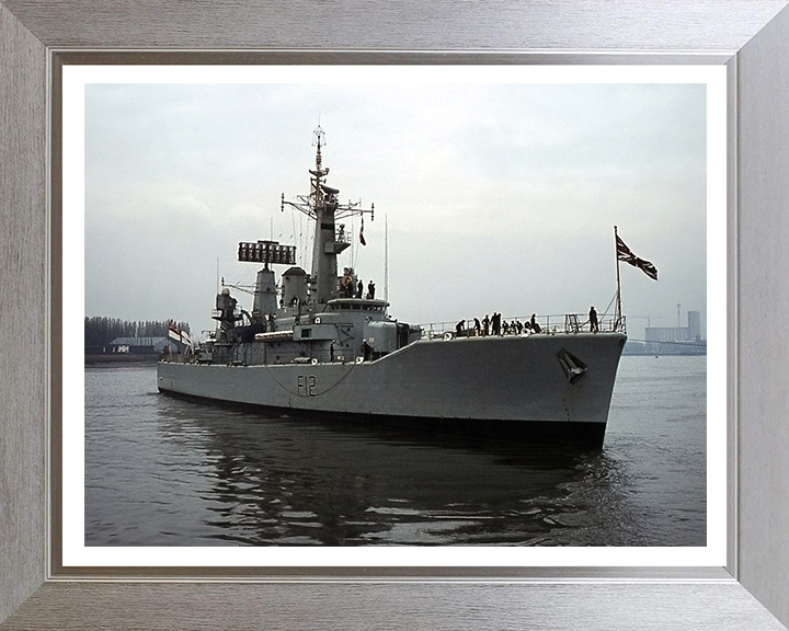 HMS Achilles (F12) Photo Print - Letting Go - Royal Navy Leander Class Frigate Hampshire Prints 10 x 8 Silver Frame Yes