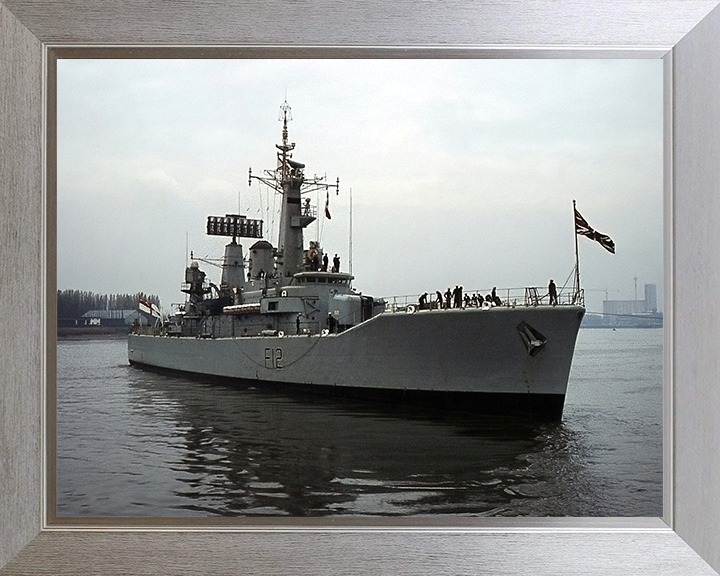HMS Achilles (F12) Photo Print - Letting Go - Royal Navy Leander Class Frigate Hampshire Prints 10 x 8 Silver Frame No