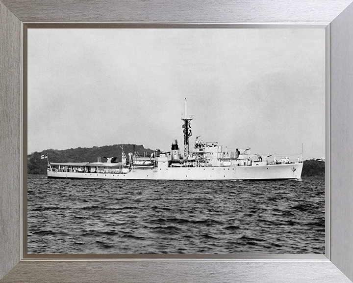 HMS Crane (U23) Photo Print - Starboard Beam View - Royal Navy Black Swan Class Sloop Hampshire Prints 10 x 8 Silver Frame No