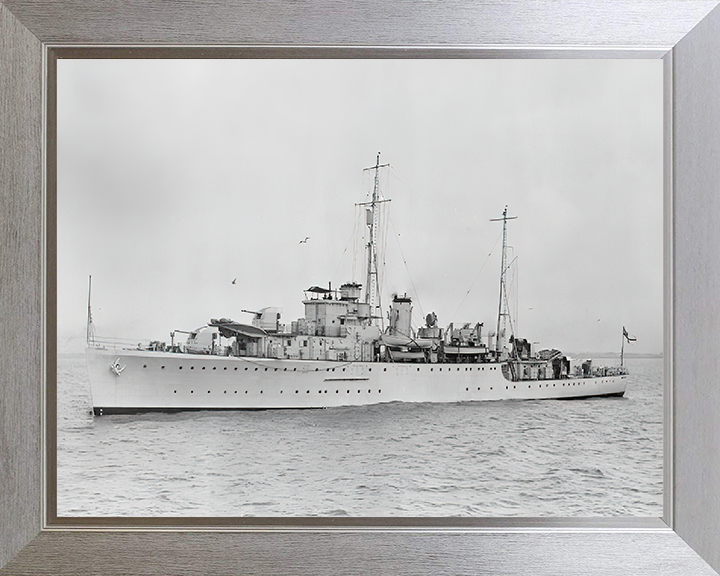 HMS Auckland (L61) Photo Print - Port Side View - Royal Navy Egret Class Sloop Hampshire Prints 10 x 8 Silver Frame No