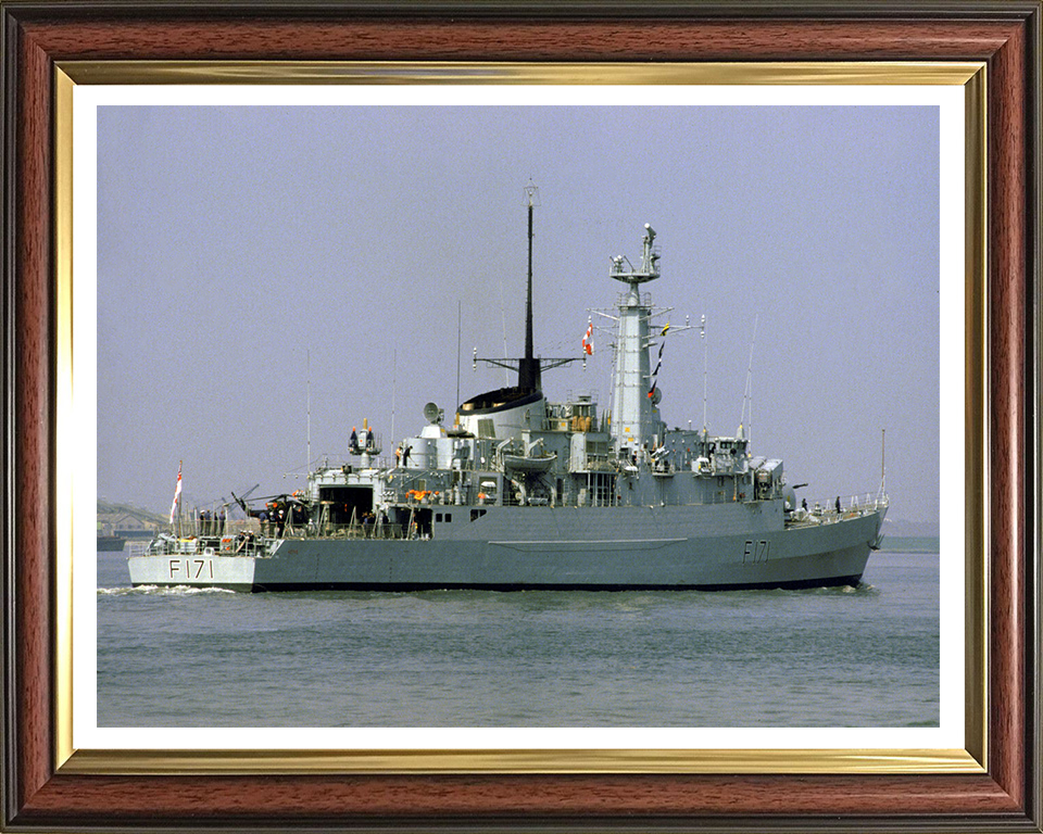 HMS Active (F171) Photo Print - Starboard Quarter View - Royal Navy Type 21 Frigate Hampshire Prints 10 x 8 Classic Frame Yes