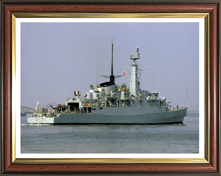 HMS Active (F171) Photo Print - Starboard Quarter View - Royal Navy Type 21 Frigate Hampshire Prints 10 x 8 Classic Frame Yes