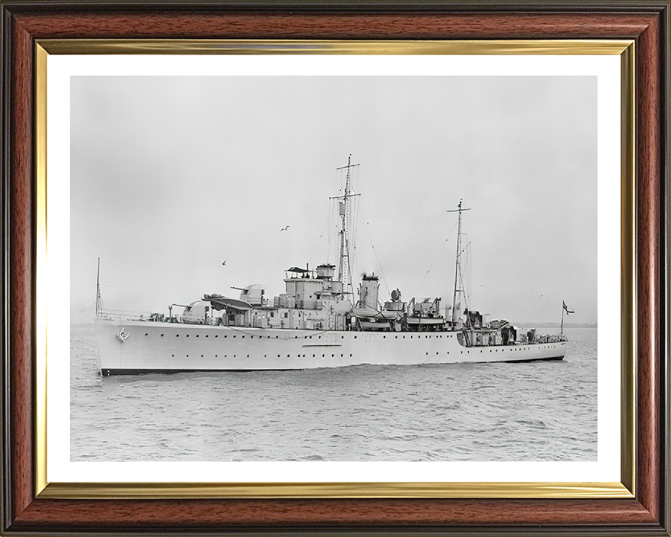 HMS Auckland (L61) Photo Print - Port Side View - Royal Navy Egret Class Sloop Hampshire Prints 10 x 8 Classic Frame Yes