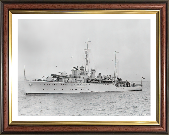 HMS Auckland (L61) Photo Print - Port Side View - Royal Navy Egret Class Sloop Hampshire Prints 10 x 8 Classic Frame Yes