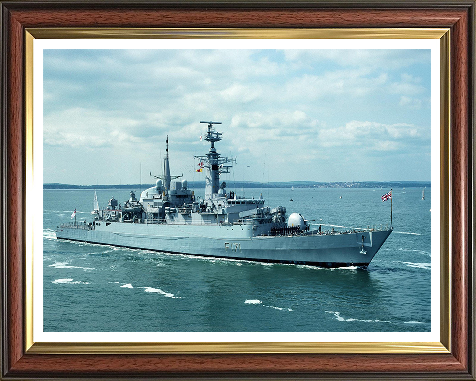 HMS Active (F171) Photo Print - Entering Portsmouth - Royal Navy Type 21 Frigate Hampshire Prints 10 x 8 Classic Frame Yes