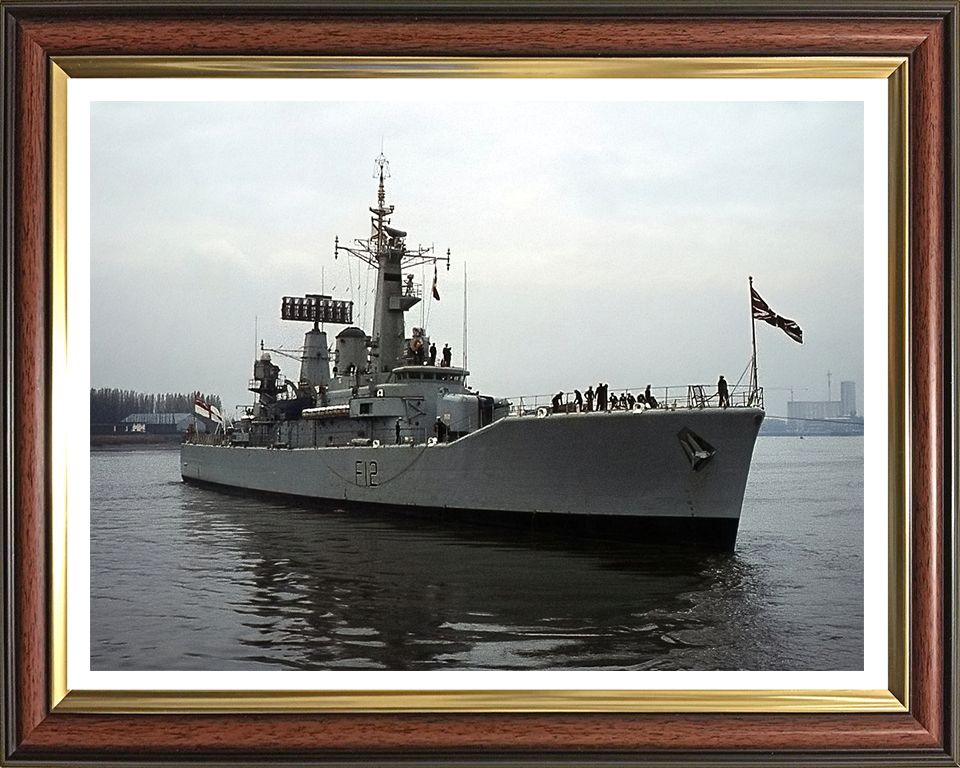 HMS Achilles (F12) Photo Print - Letting Go - Royal Navy Leander Class Frigate Hampshire Prints 10 x 8 Classic Frame Yes