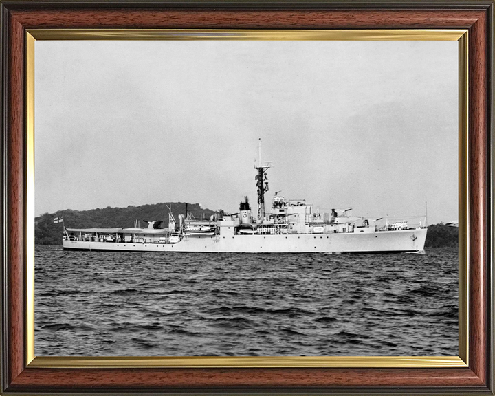 HMS Crane (U23) Photo Print - Starboard Beam View - Royal Navy Black Swan Class Sloop Hampshire Prints 10 x 8 Classic Frame No