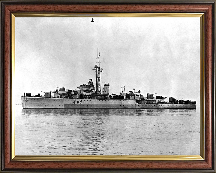 HMS Black Swan U57 (L57) Photo Print - Port Beam - Royal Navy Black Swan Class Sloop Hampshire Prints 10 x 8 Classic Frame No