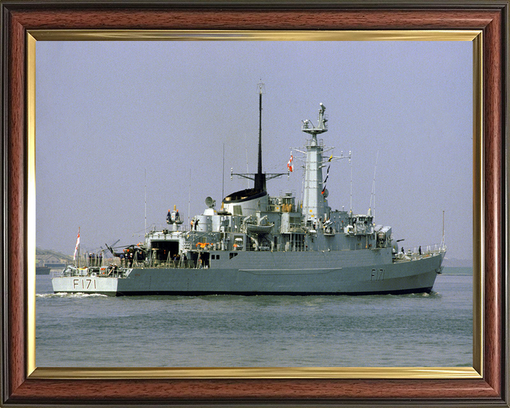 HMS Active (F171) Photo Print - Starboard Quarter View - Royal Navy Type 21 Frigate Hampshire Prints 10 x 8 Classic Frame No