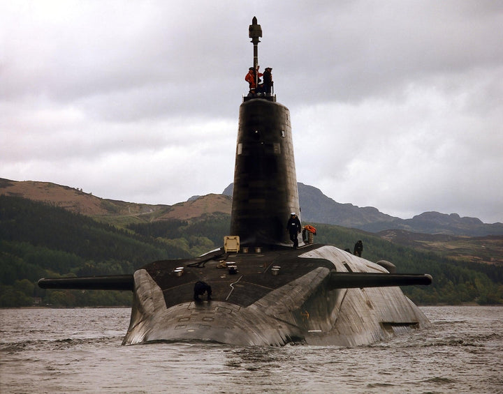 HMS Vigilant (S30) Photo Print - Bow View - Royal Navy Vanguard Class Submarine Hampshire Prints 6 x 4 No Frame No