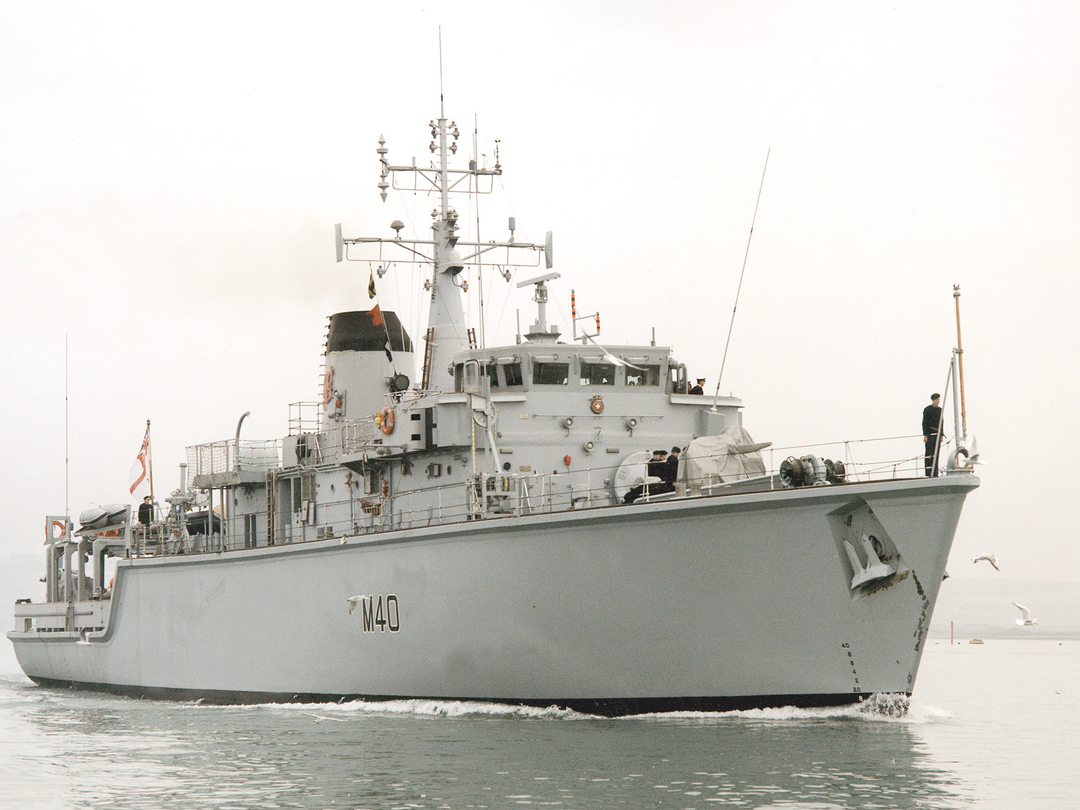 HMS Berkeley (M40)