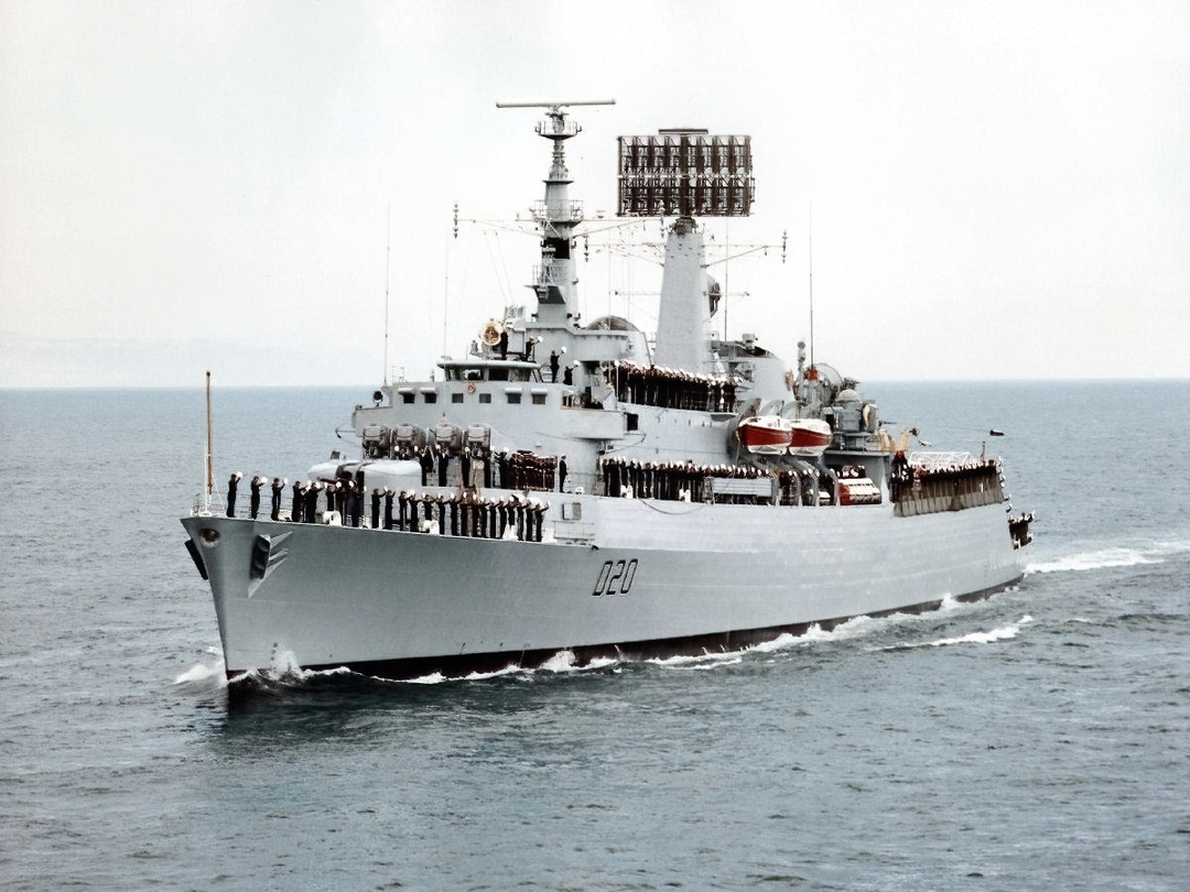 HMS Fife (D20)