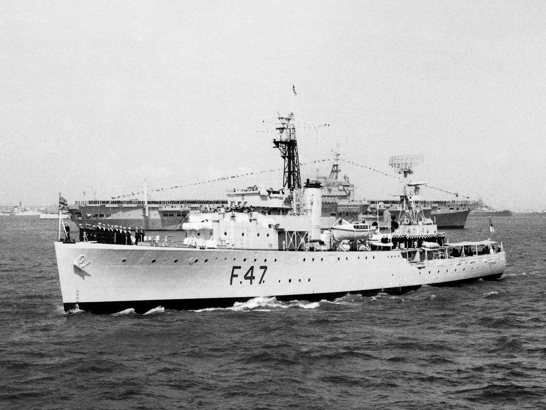 HMS Fleetwood (F47)