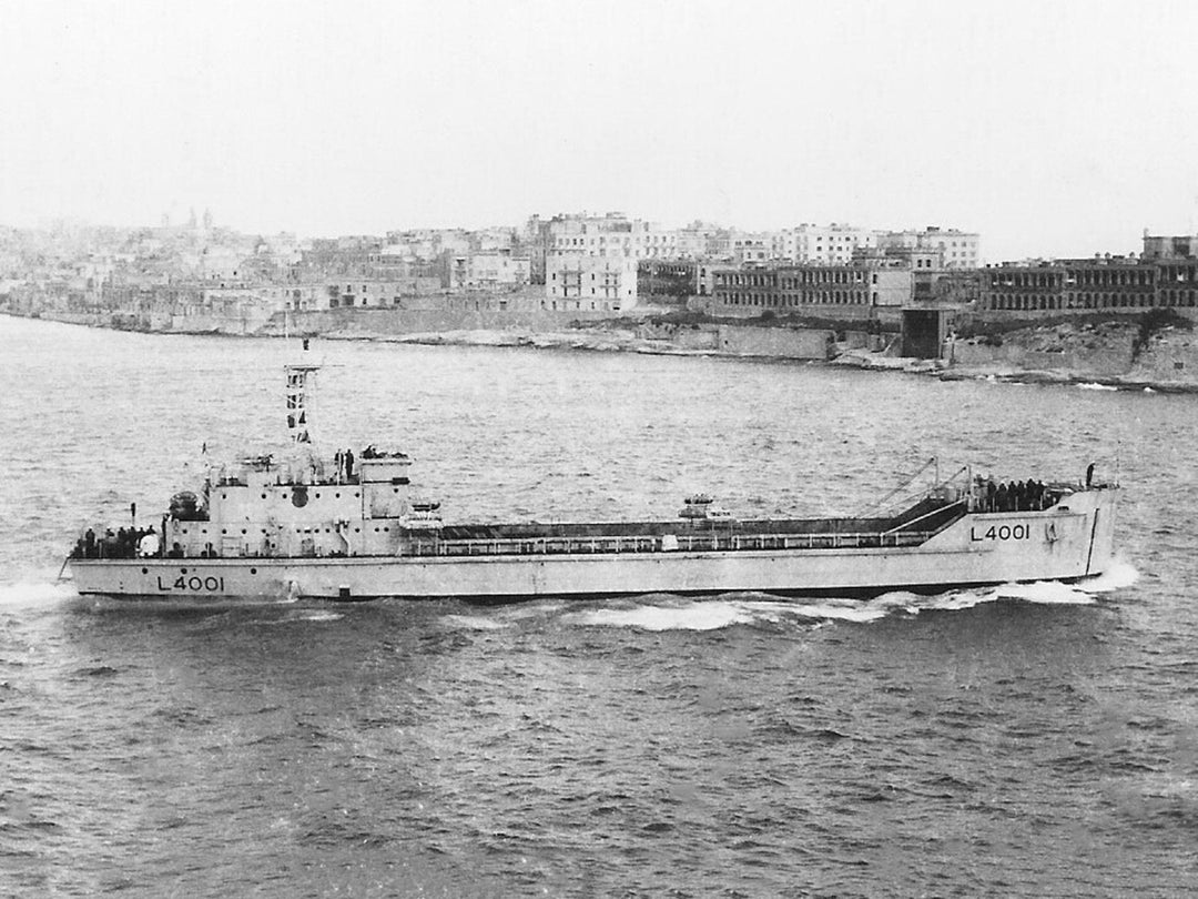 HMS Redoubt (L4001)