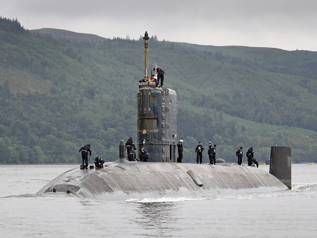 HMS Torbay (S90)