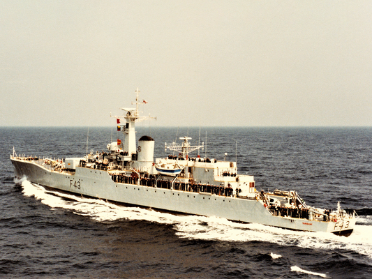 HMS Torquay Royal Navy Whitby Class frigate at sea photo