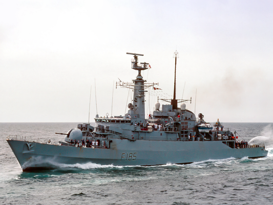 Royal Navy Type 21 Frigate HMS Avenger at sea photo
