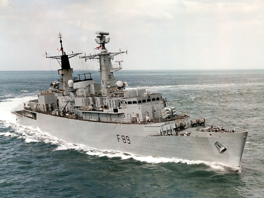 HMS Battleaxe Royal Navy type 22 Frigate at sea photo 