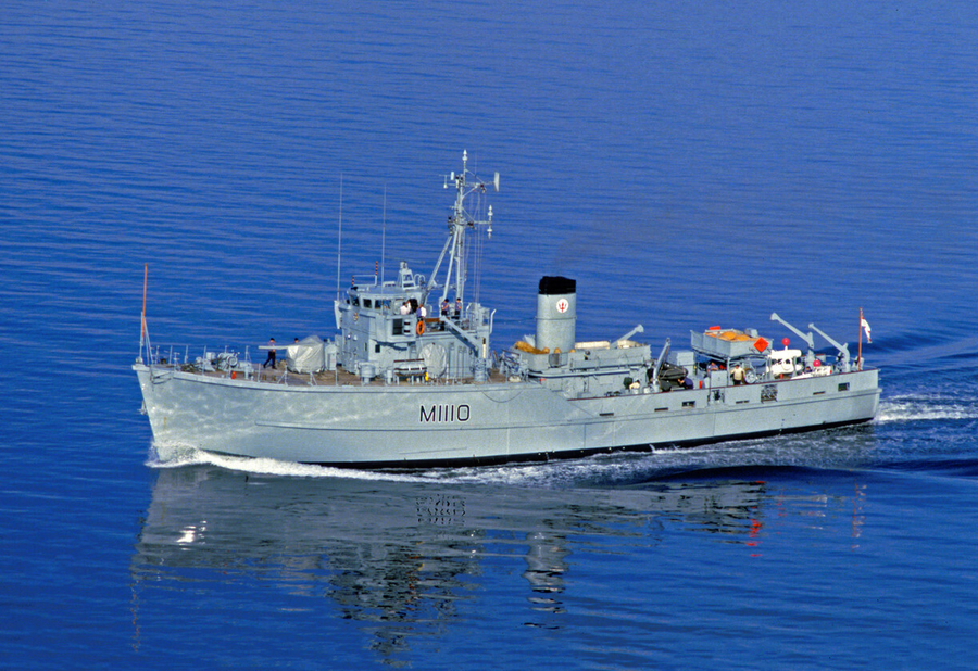 Royal Navy Ton Class Minesweepers Photo Prints