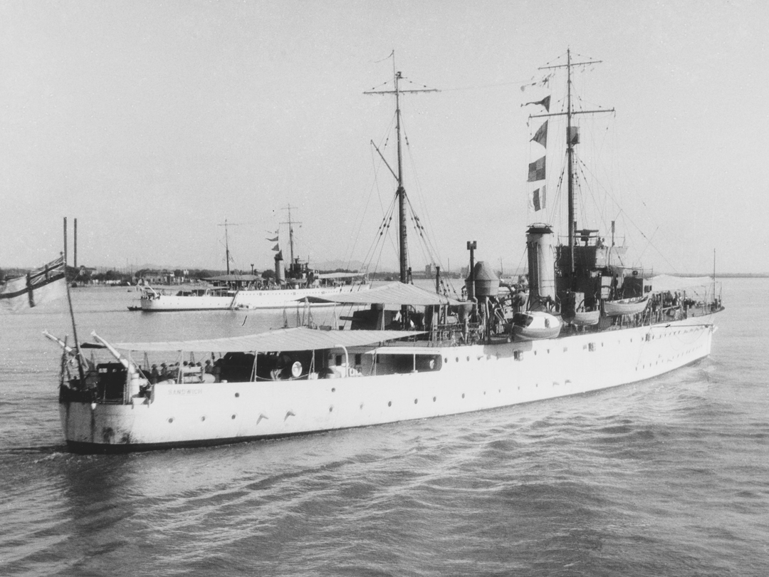 HMS Sandwich Royal Navy Bridgewater class sloop