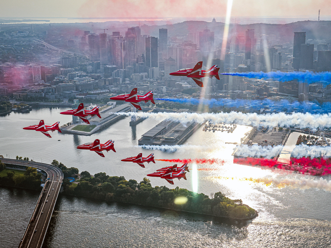 RAF Red Arrows flypast over Montreal Photo Print - Royal Air Force Aircraft Hampshire Prints 6 x 4 No Frame No
