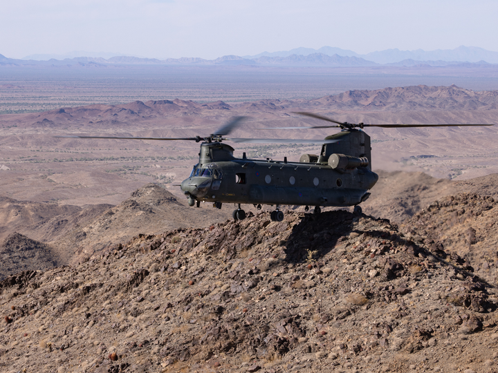 RAF Chinook Helicopter two-wheeled landing Photo Print - Royal Air Force Aircraft Hampshire Prints 6 x 4 No Frame No