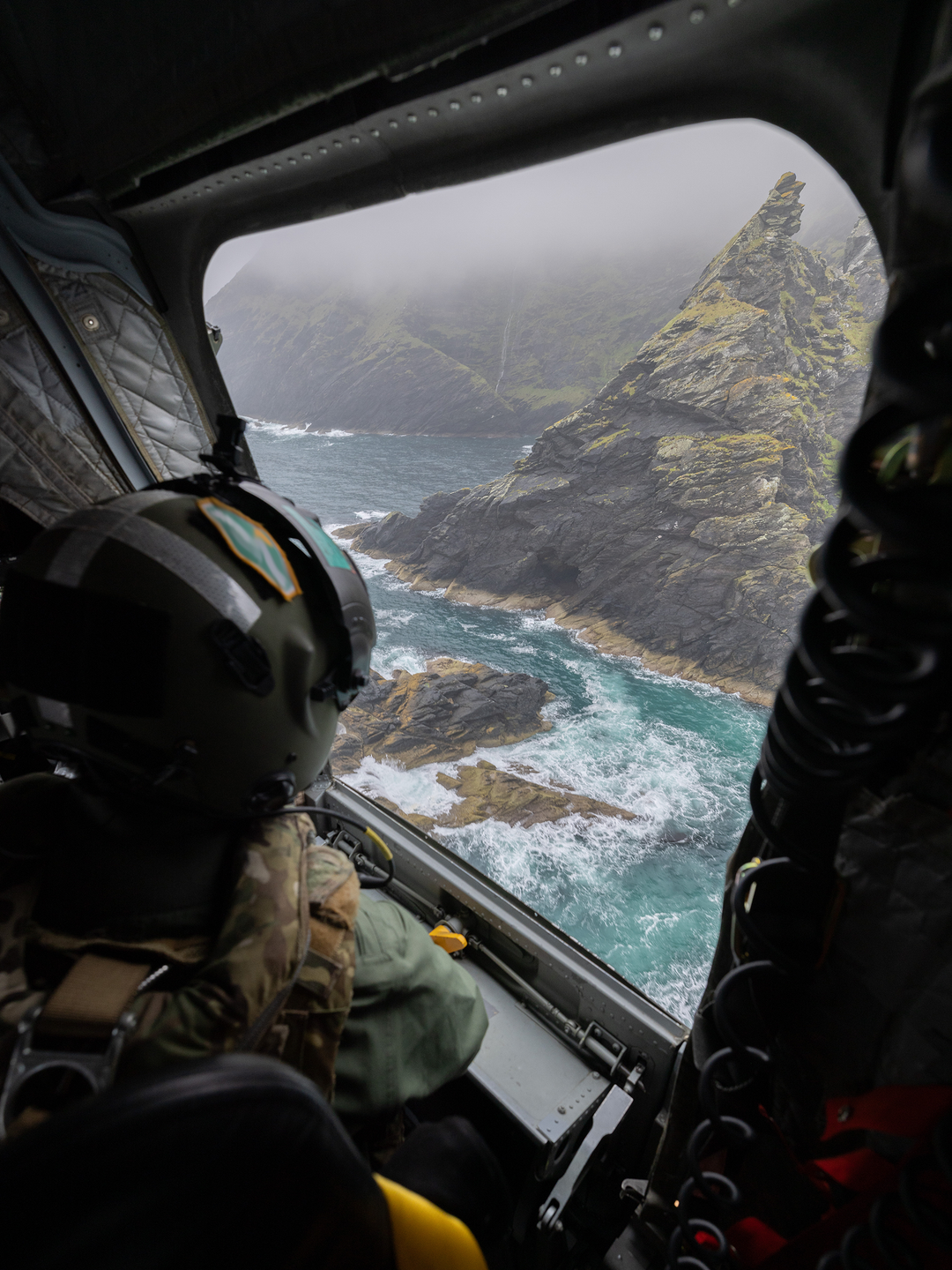 RAF Crewman's seat view Photo Print - Royal Air Force Posters, Prints, & Visual Artwork Hampshire Prints 6 x 4 No Frame No