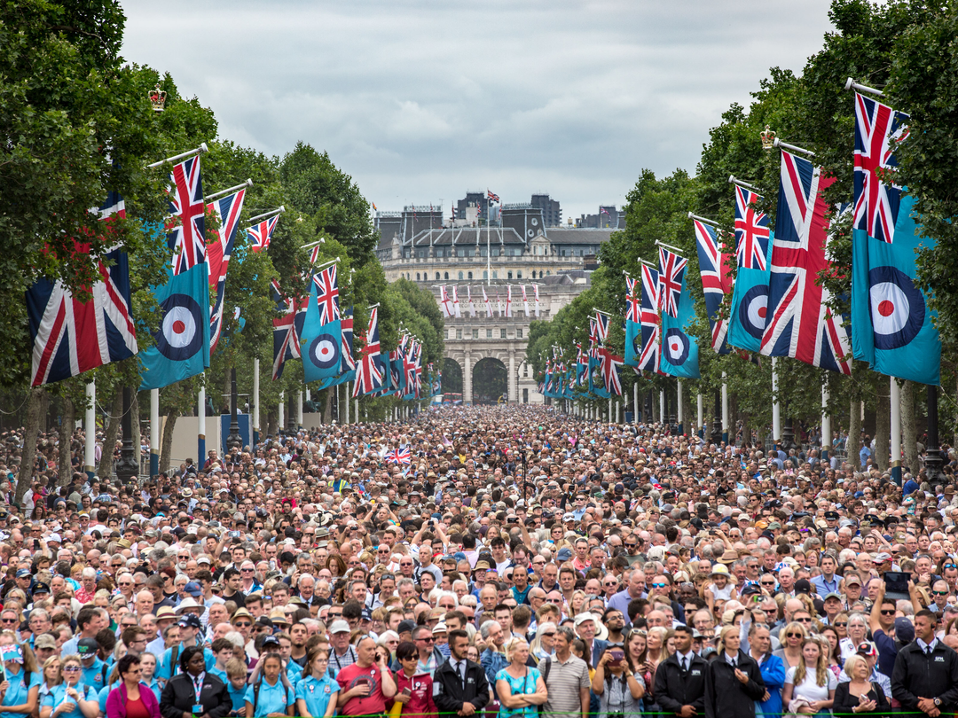 Crowds gather on the Mall London for RAF 100 Celebrations Photo Print - Royal Air Force Hampshire Prints 6 x 4 No Frame No