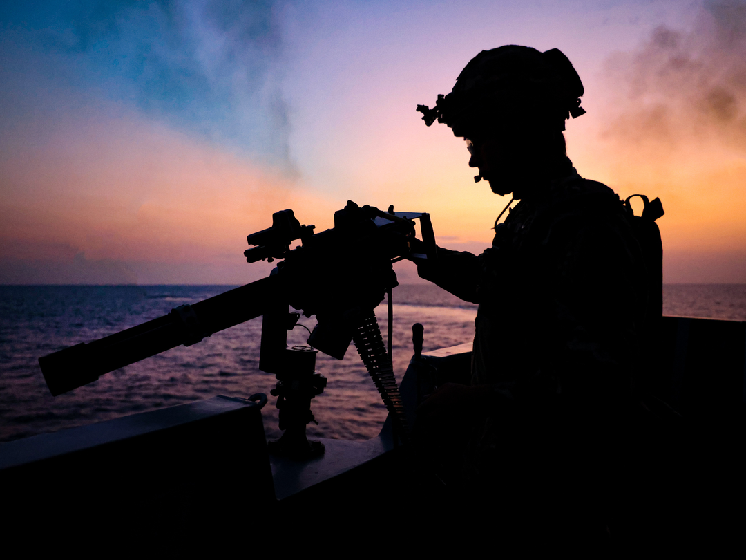 Gunner Silhouette at sunset Photo Print - Royal Navy Hampshire Prints 6 x 4 No Frame No